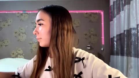 Yuna online show from 12/16/25, 11:15