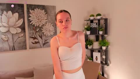 Snapshot of claribelpastano chatting on 02/28/26, 01:39 Lora online show from 02/28/26, 01:39