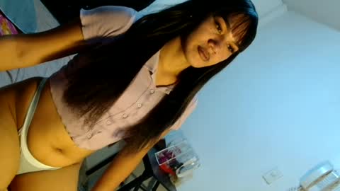 Snapshot of clarissa_swet chatting on 07/31/26, 10:14 clarissa online show from 07/31/26, 10:14