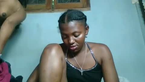 clarisse98 online show from 10/29/25, 07:04