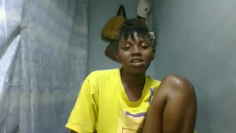 clarisse98 online show from 12/14/25, 08:02