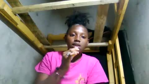 Snapshot of clarisse98 chatting on 06/08/26, 02:28 clarisse98 online show from 06/08/26, 02:28