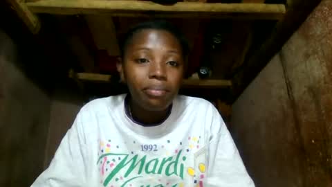 Snapshot of clarisse98 chatting on 06/19/26, 10:19 clarisse98 online show from 06/19/26, 10:19