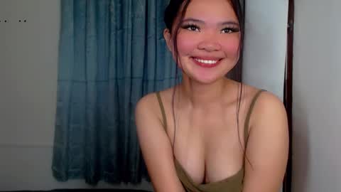 Snapshot of clarita_moore1000 chatting on 12/03/24, 11:22 Rita online show from 12/03/24, 11:22