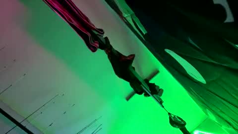 clarkshammer95 online show from 10/27/25, 04:16