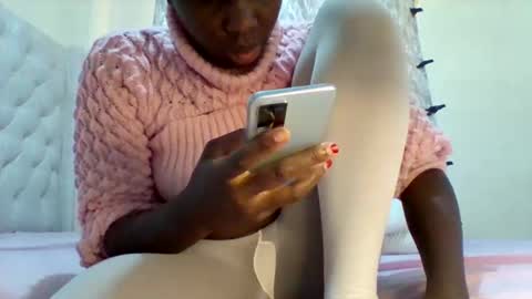Snapshot of classic_carmen chatting on 05/15/26, 06:42 carmen online show from 05/15/26, 06:42