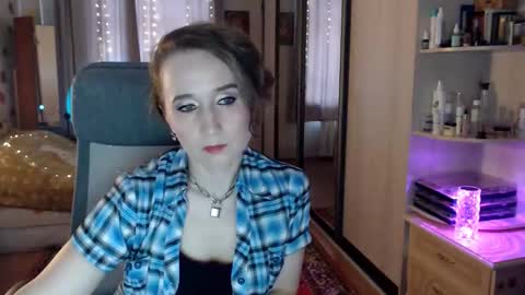 classyinna online show from 10/21/25, 08:37