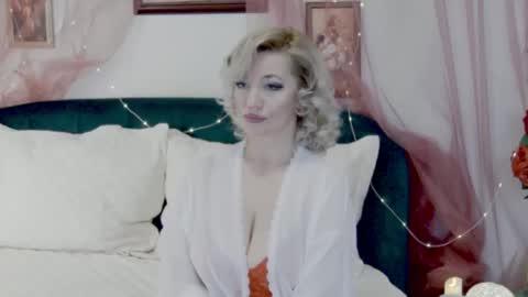 Snapshot of classytinna chatting on 12/22/25, 05:37 Classy Tinna online show from 12/22/25, 05:37