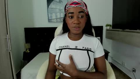 Snapshot of claudia198820 chatting on 11/11/25, 12:16 claudia198820 online show from 11/11/25, 12:16