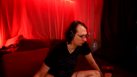 Snapshot of claudia_and_elon chatting on 10/24/25, 06:21 Claudia Cyberfox and Elon online show from 10/24/25, 06:21