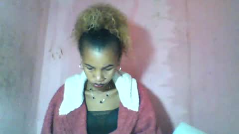 Snapshot of claudiannah chatting on 06/18/26, 04:13 claudianne online show from 06/18/26, 04:13