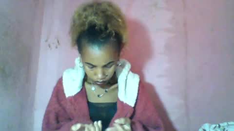 Snapshot of claudiannah chatting on 06/19/26, 04:50 claudianne online show from 06/19/26, 04:50