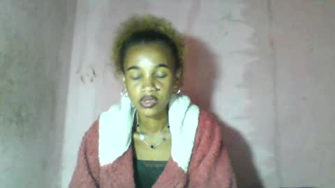Snapshot of claudiannah chatting on 06/21/26, 05:37 claudianne online show from 06/21/26, 05:37