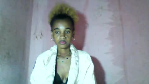 Snapshot of claudiannah chatting on 06/27/26, 06:02 claudianne online show from 06/27/26, 06:02