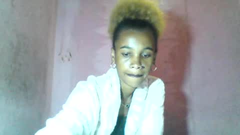 Snapshot of claudiannah chatting on 07/06/26, 04:53 claudianne online show from 07/06/26, 04:53