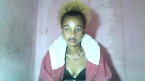 Snapshot of claudiannah chatting on 07/08/26, 12:42 claudianne online show from 07/08/26, 12:42