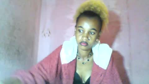 Snapshot of claudiannah chatting on 07/09/26, 05:00 claudianne online show from 07/09/26, 05:00