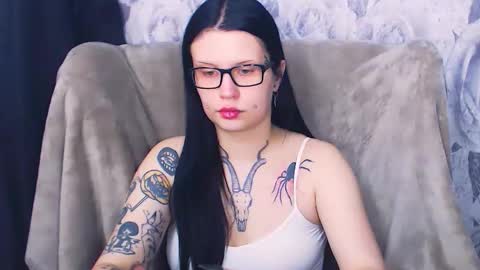 CleaDark online show from 04/05/26, 07:11