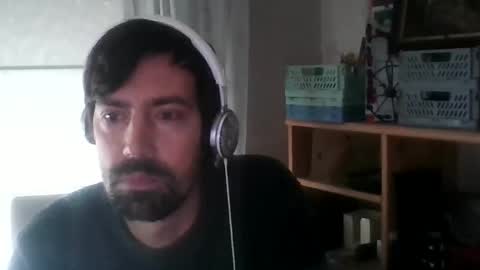 Snapshot of cleanwave chatting on 10/15/25, 12:49 cleanwave online show from 10/15/25, 12:49