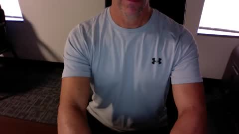 Snapshot of clemike69 chatting on 10/30/25, 03:57 clemike69 online show from 10/30/25, 03:57