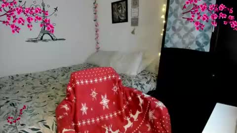 Snapshot of cleo_christmas chatting on 07/09/26, 12:58 cleo_christmas online show from 07/09/26, 12:58