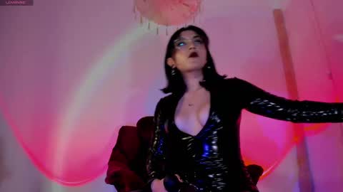   online show from 03/01/25, 08:23