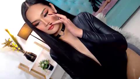 Snapshot of cleofex chatting on 10/14/25, 11:27 Cleo online show from 10/14/25, 11:27