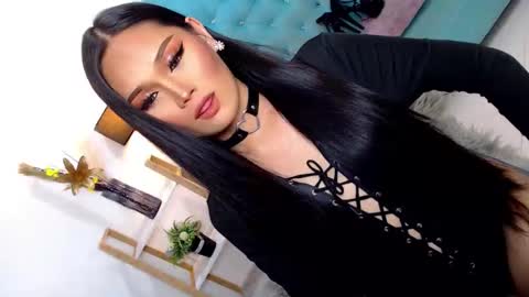 Snapshot of cleofex chatting on 11/14/25, 03:05 Cleo online show from 11/14/25, 03:05