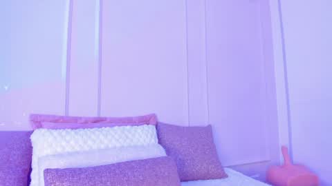 Snapshot of cleojhonson chatting on 01/22/25, 07:57 . Cleo Jhonson . online show from 01/22/25, 07:57