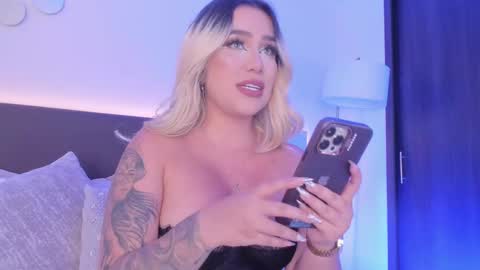 Snapshot of cleojhonson chatting on 02/24/25, 04:05 . Cleo Jhonson . online show from 02/24/25, 04:05