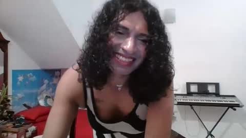 Cleopatra Doll online show from 01/12/25, 12:39