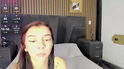 cleowhite_ online show from 09/20/25, 04:02
