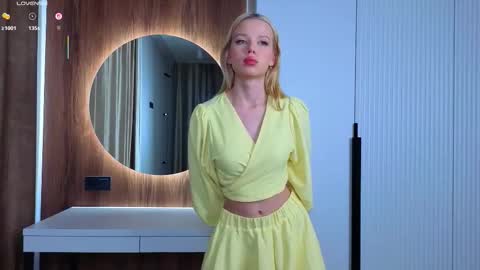 Aria online show from 11/28/25, 03:25