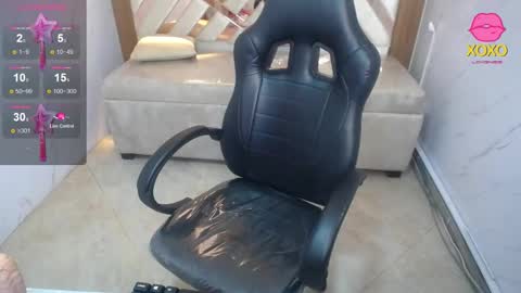 Clhoe online show from 03/21/26, 08:23