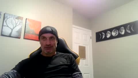 Snapshot of clintwood12 chatting on 12/10/24, 07:05 chad online show from 12/10/24, 07:05