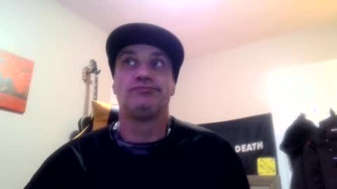 Snapshot of clintwood12 chatting on 02/08/25, 04:57 chad online show from 02/08/25, 04:57