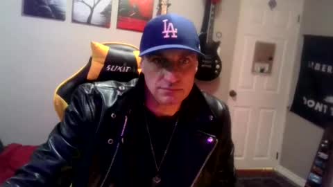 Snapshot of clintwood12 chatting on 03/03/25, 04:36 chad online show from 03/03/25, 04:36