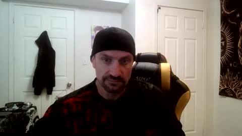 Snapshot of clintwood12 chatting on 09/16/25, 05:19 chad online show from 09/16/25, 05:19