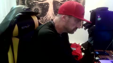 Snapshot of clintwood12 chatting on 10/06/25, 12:02 chad online show from 10/06/25, 12:02