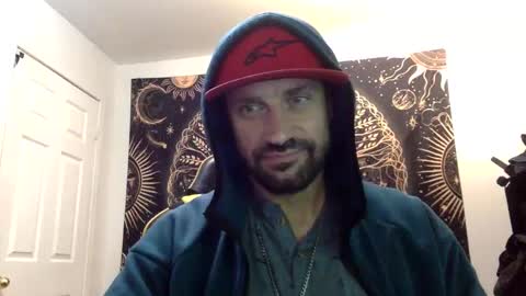 Snapshot of clintwood12 chatting on 10/12/25, 01:04 chad online show from 10/12/25, 01:04