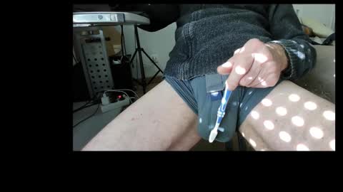 Snapshot of clitvulvanus chatting on 11/05/25, 11:32 clitvulvanus online show from 11/05/25, 11:32