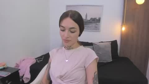 Snapshot of cloe_amazingg chatting on 07/10/26, 08:55 Cloe online show from 07/10/26, 08:55