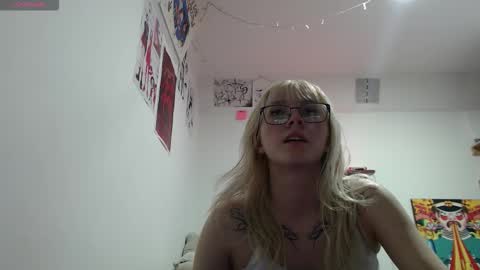  CLOE  online show from 02/12/26, 06:47