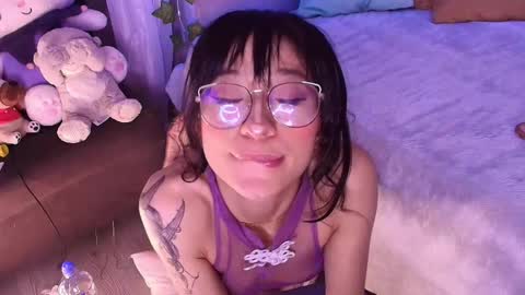 Snapshot of cloe_leeee chatting on 12/20/25, 06:42 Cloe Leeee online show from 12/20/25, 06:42