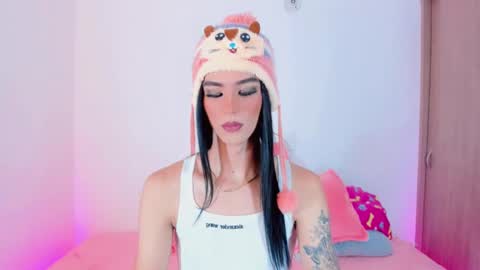 CLOE REMINTON online show from 03/04/25, 01:23