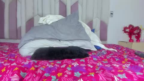 Snapshot of cloe_stanfort chatting on 03/08/25, 10:24 Cloe Stanfort online show from 03/08/25, 10:24