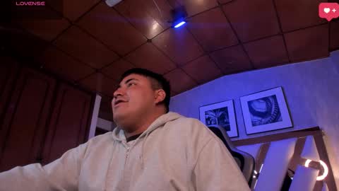 Cloe x Billy online show from 11/17/25, 01:17