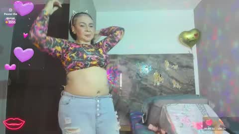 Snapshot of cloee_rabbyt chatting on 02/11/25, 11:32 CLOE online show from 02/11/25, 11:32