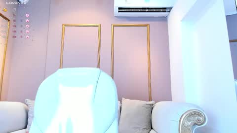 Snapshot of cloehap chatting on 03/01/25, 03:27 Cloe online show from 03/01/25, 03:27