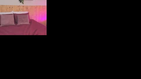 Snapshot of cloehsmiith chatting on 11/11/25, 11:21 Chloe Smith online show from 11/11/25, 11:21